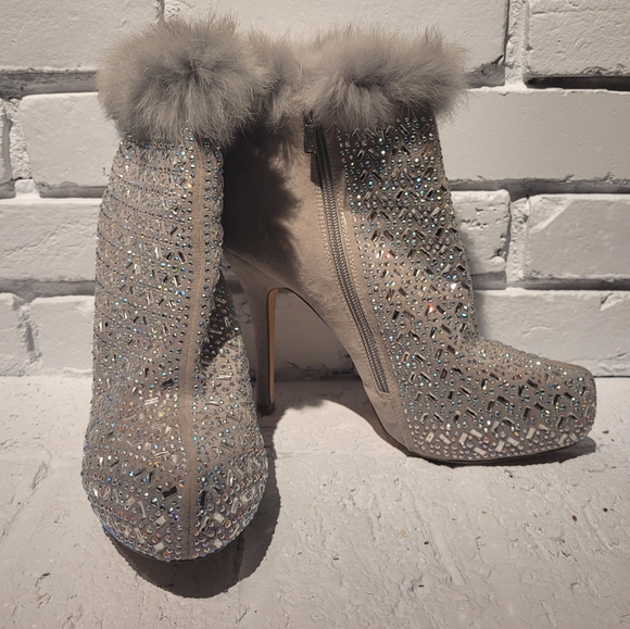 Lauren Lorraine Boots - Picture 1 of 3